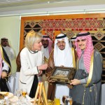صورة تذكارية مع صاحب السمو الملكي الأمير الوليد بن طلال والأميرة أستريد